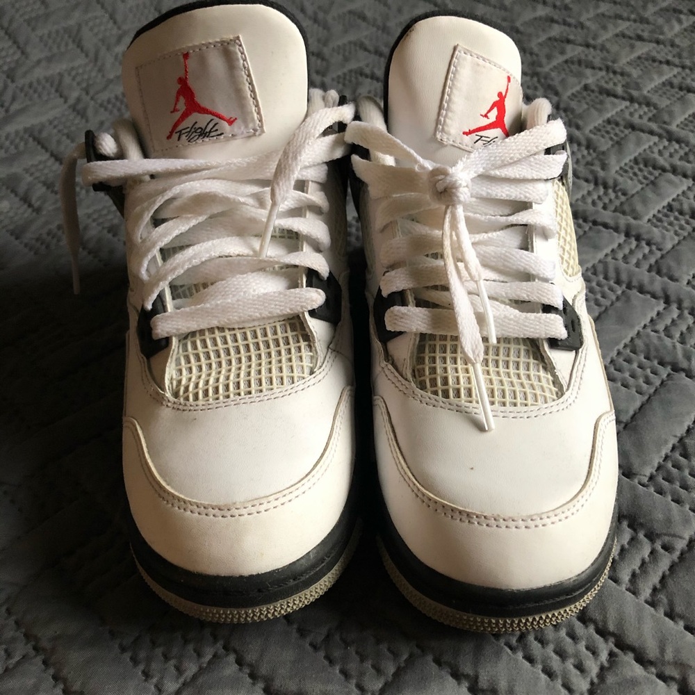 Jordan Retro 4 Cements